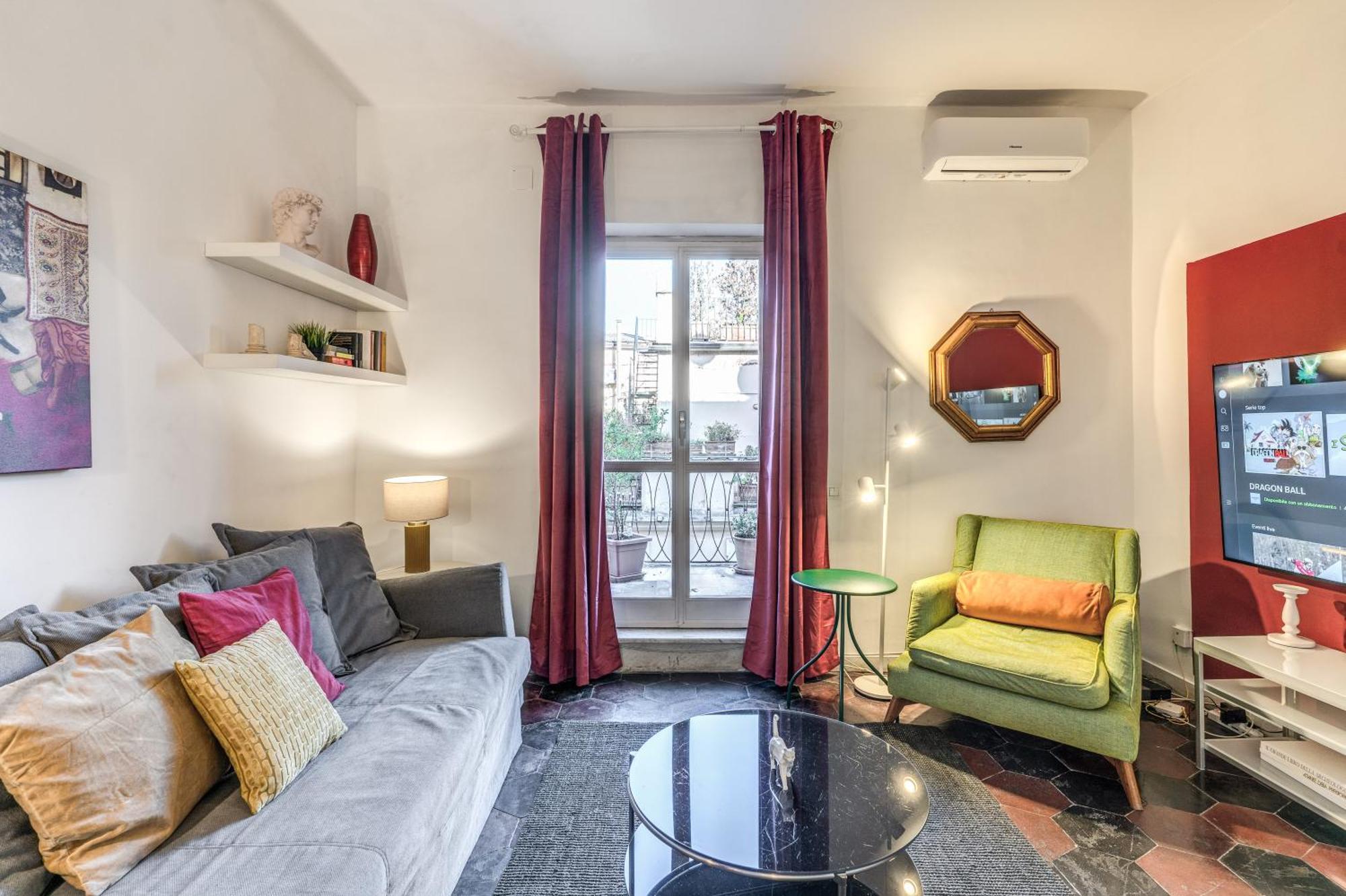 Aweshomeitaly - Spagna Glamour Life Penthouse Lägenhet *
