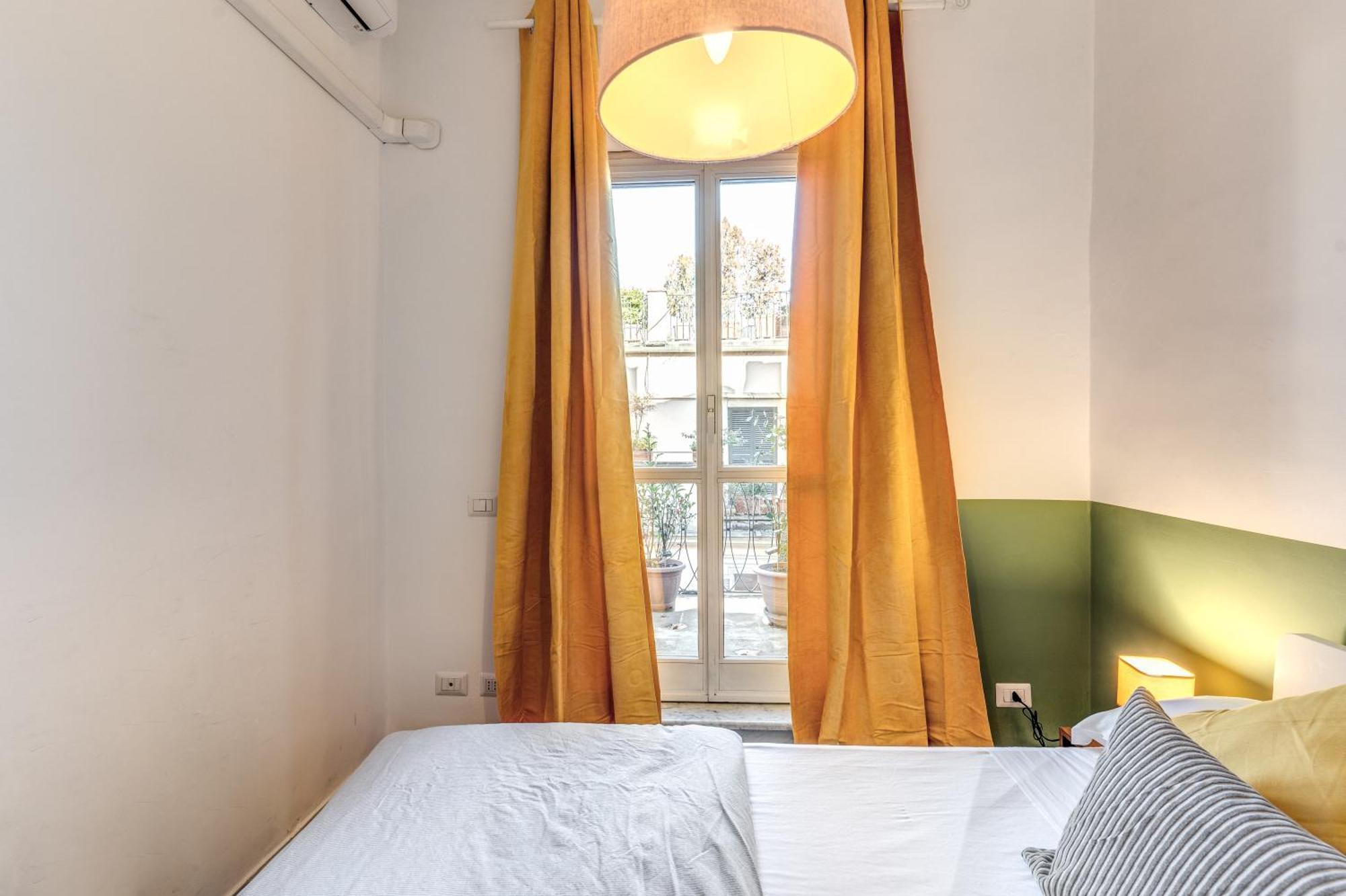 Aweshomeitaly - Spagna Glamour Life Penthouse Lägenhet *